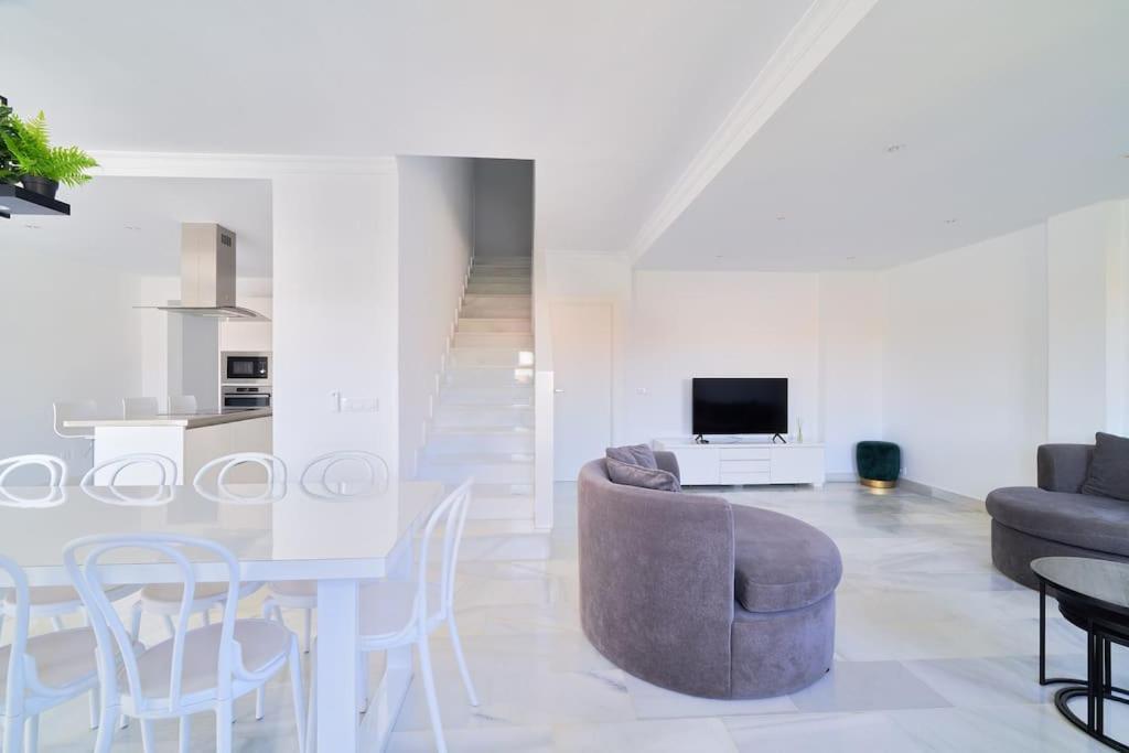 Superbe Appartement Avec Jaccuzi Marbella Exterior foto