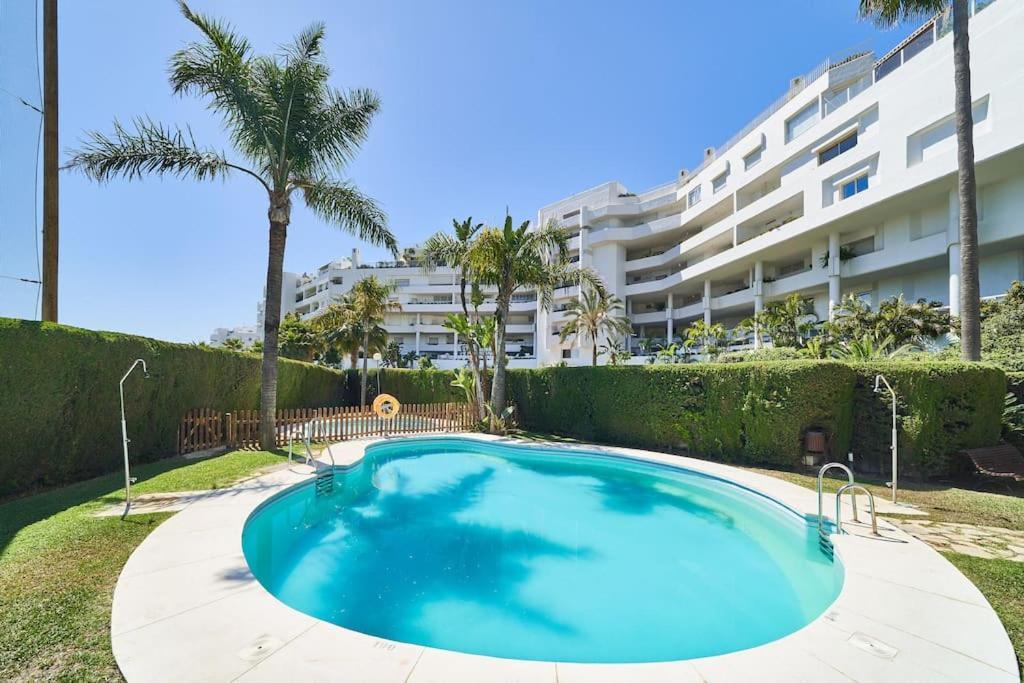 Superbe Appartement Avec Jaccuzi Marbella Exterior foto