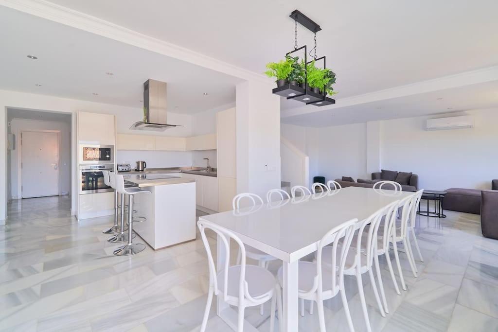 Superbe Appartement Avec Jaccuzi Marbella Exterior foto