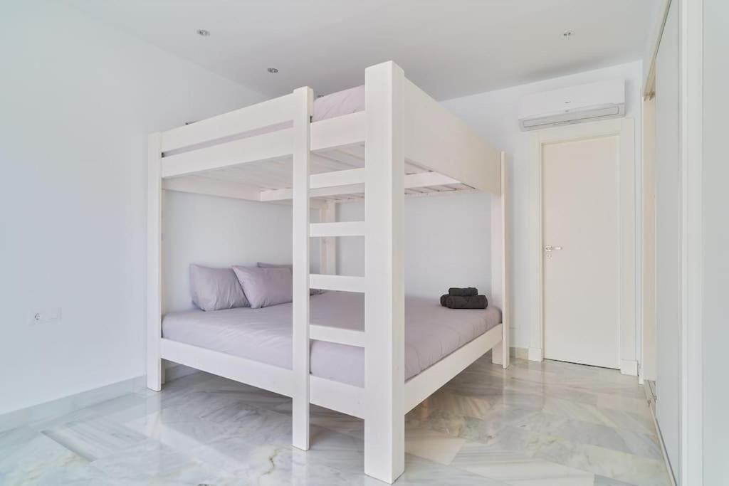 Superbe Appartement Avec Jaccuzi Marbella Exterior foto