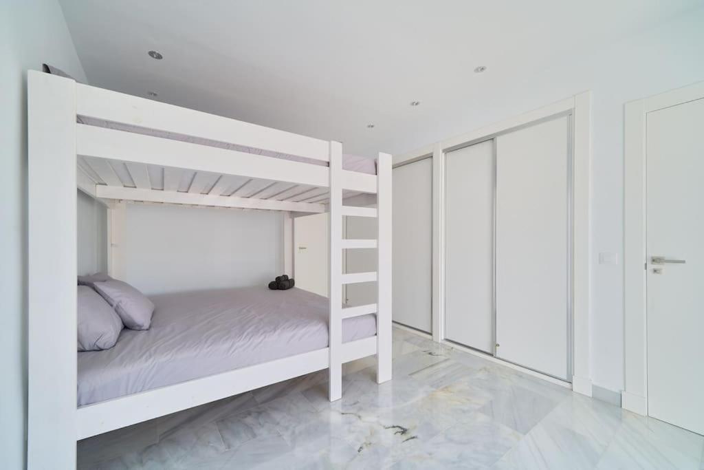 Superbe Appartement Avec Jaccuzi Marbella Exterior foto