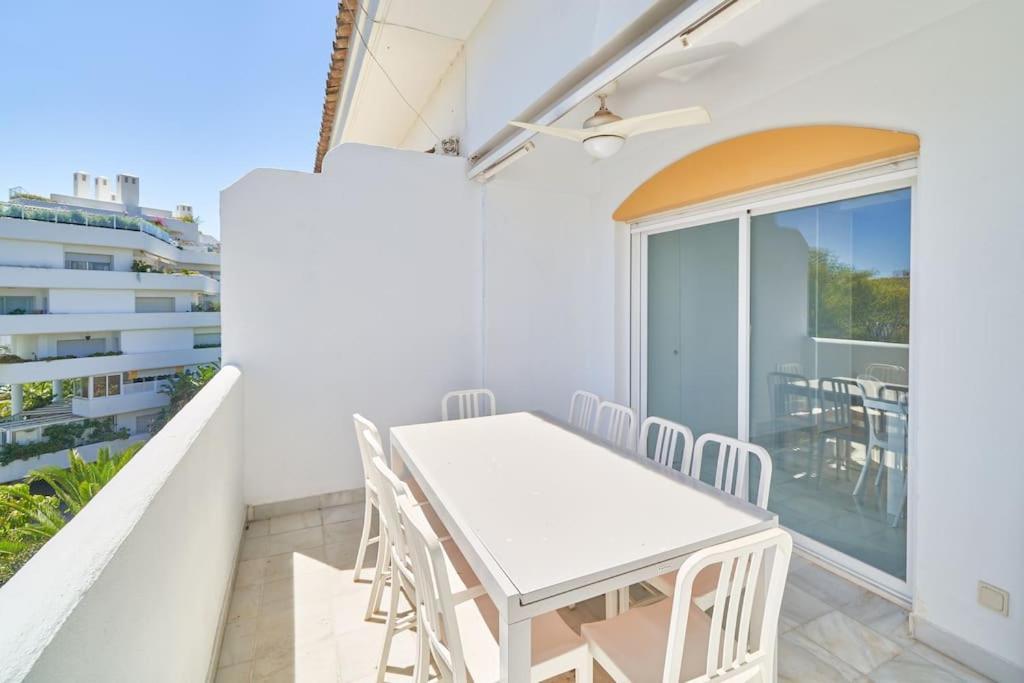 Superbe Appartement Avec Jaccuzi Marbella Exterior foto