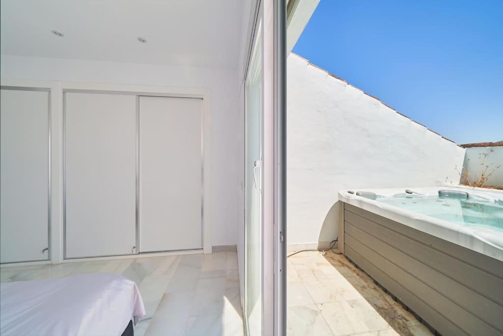 Superbe Appartement Avec Jaccuzi Marbella Exterior foto